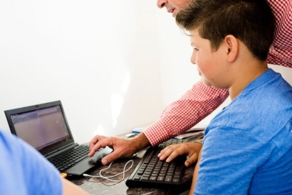 2. oktatóanyag-számítógépet tanít