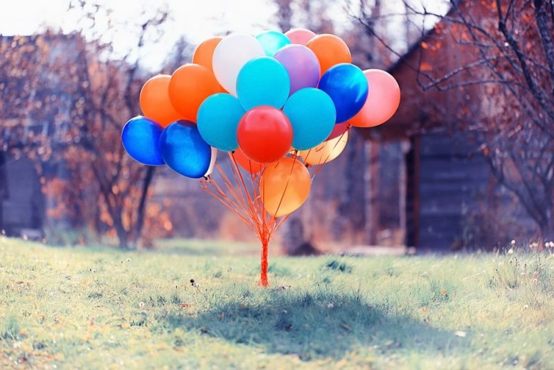napompowane balony - czysta substancja helowa
