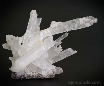 Minerālsāls: kalcija sulfāts