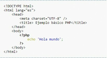 V krepkem tisku lahko vidimo vstavljanje kode PHP v kodo HTML, to se v računalniški znanosti imenuje vdelana ali vdelana koda.