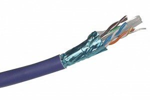 Пример плетеного кабеля. Металлик - это дополнительное покрытие, защищающее его от внешнего излучения.