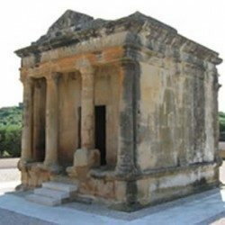 mausoleumi