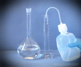 Distilled water, important supply in laboratories