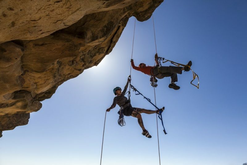 extreme rappelling climbing