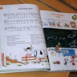 Lehrbuch
