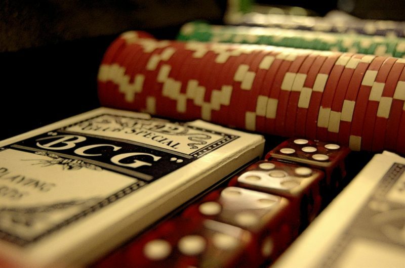 kort og terning - gambling
