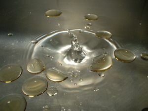 Mistura heterogênea de água e óleo